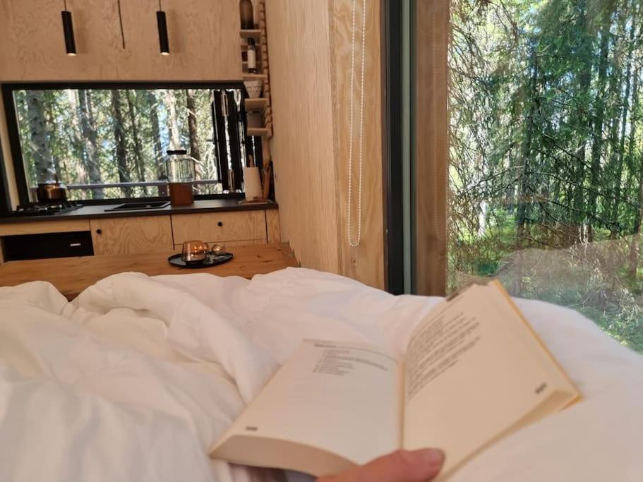 Готель Treetop Ekne - Hytte I Skogen Med Hengebru Левангер Екстер'єр фото