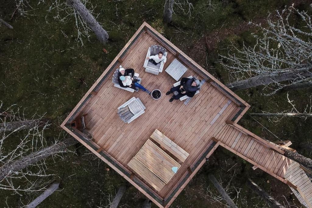 Готель Treetop Ekne - Hytte I Skogen Med Hengebru Левангер Екстер'єр фото